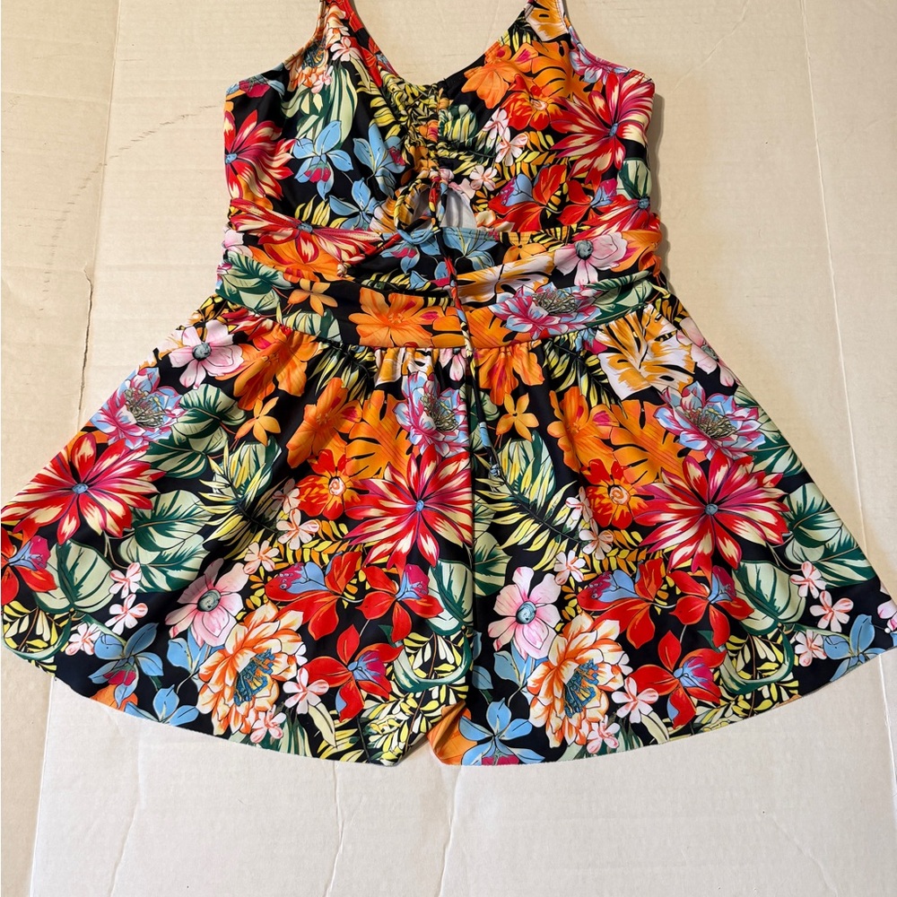 Floral Women's swimsuit top